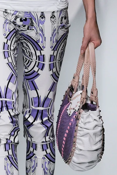 Look 64